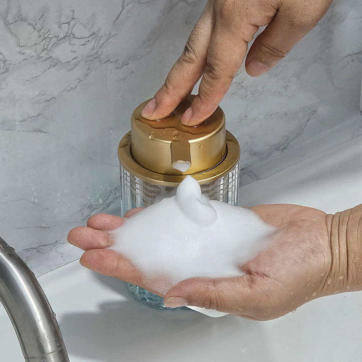 "Stylish Hand Foaming Soap Dispenser – Elegant Foam Bottle for Countertop Décor"